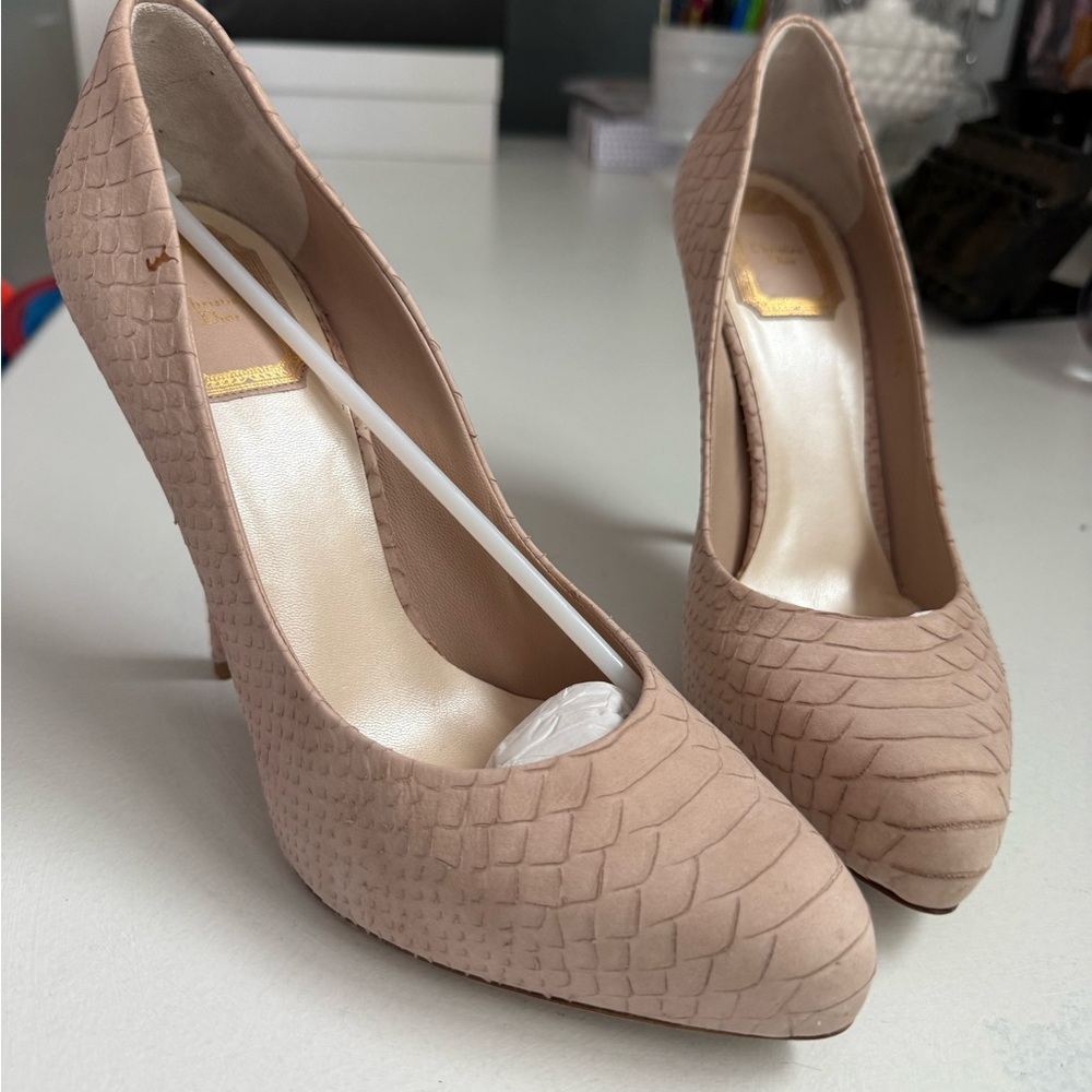 Dior Beige Leather Shoe with Gold Accents